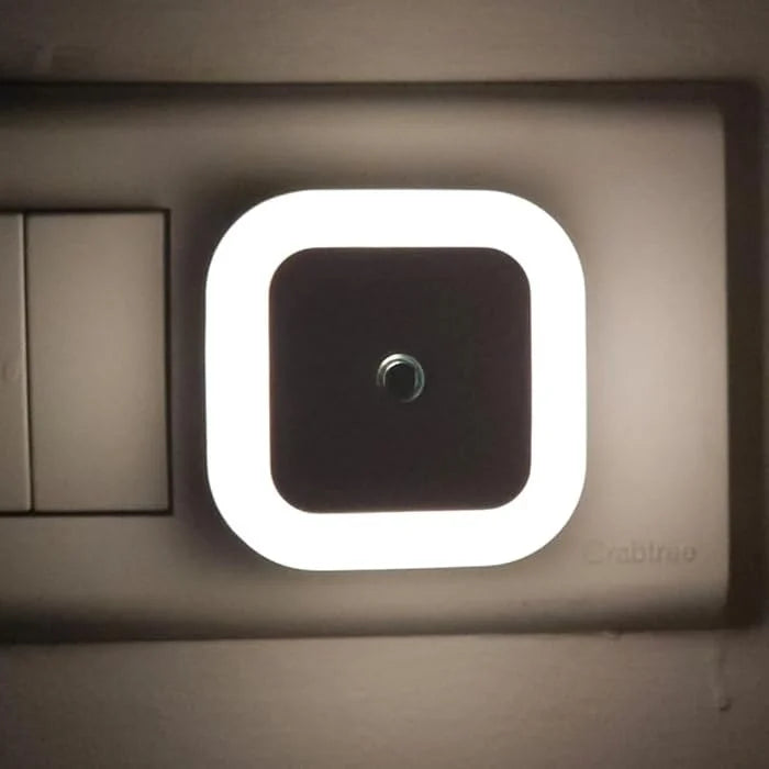 Smart Sensor LED Plug-in Night Light